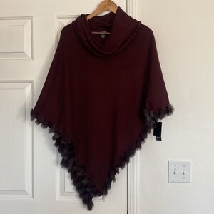 Alfani NWT plum fur trim sweater poncho.